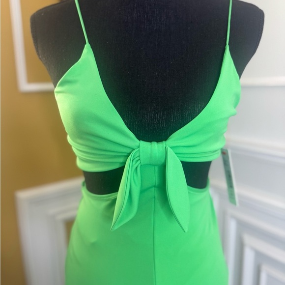 Alice + Olivia Cut Out Green Jumpsuit - Picture 8 of 14